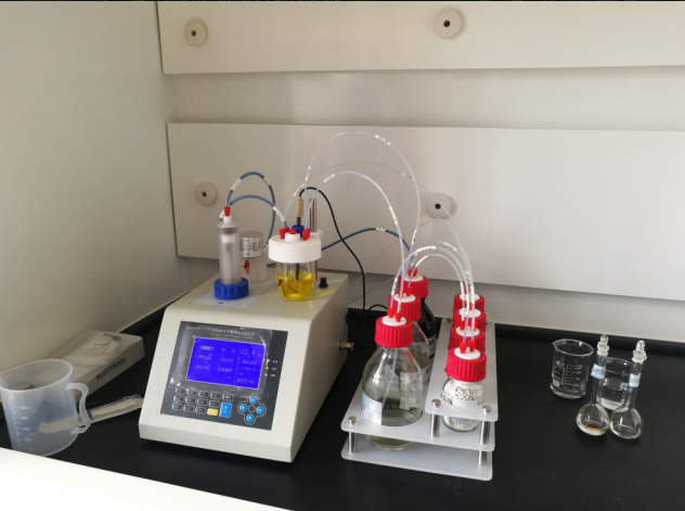 廣州建筑科學(xué)研究院采購(gòu)我S-300檢測(cè)油漆涂料中的水分